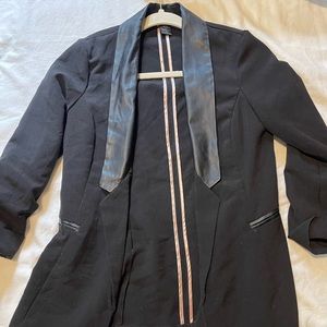 Fitted blazer with faux leather trim